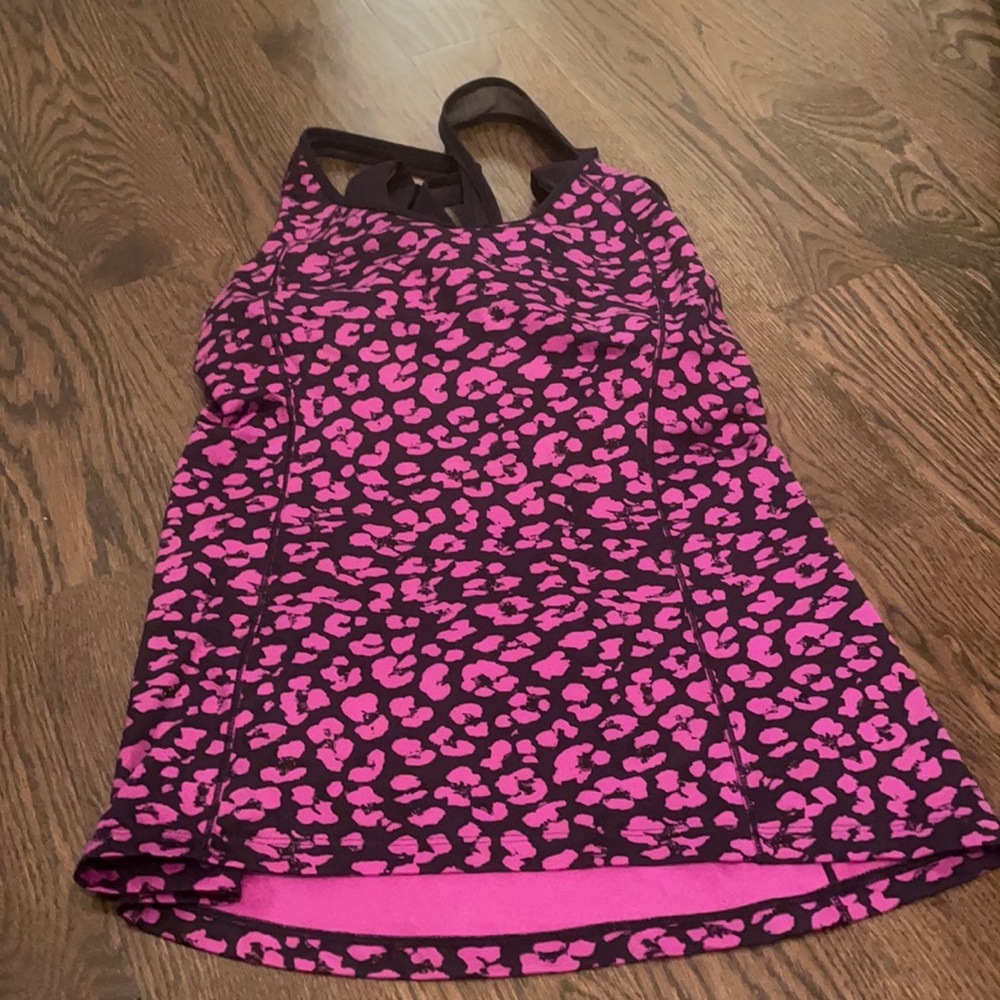Lululemon tank